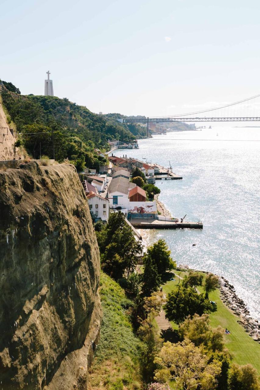 Lisbon South Hostel Алмада Экстерьер фото
