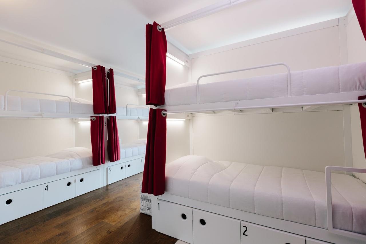 Lisbon South Hostel Алмада Экстерьер фото